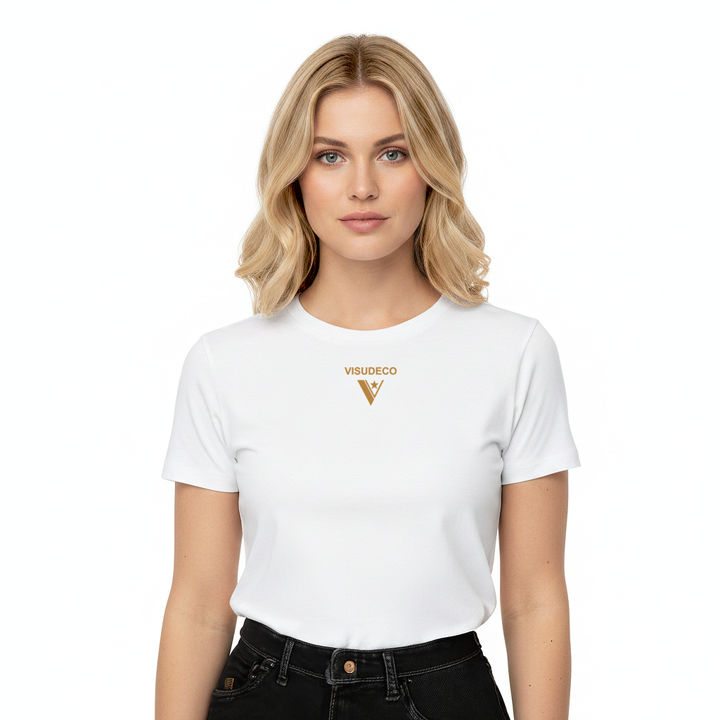 Woman wearing a white t-shirt with 'VISUDECO' logo on a white background